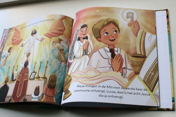bladzijdes uit boek de vissen die de Hosties redden